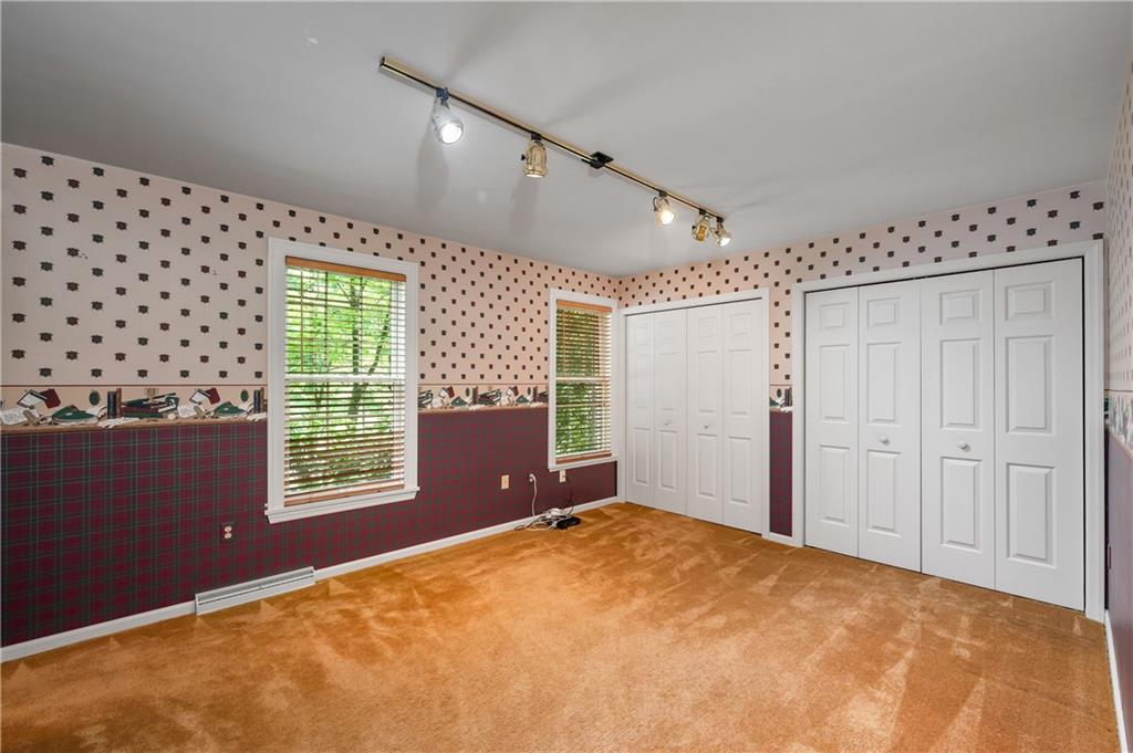 120 Mont Road Butler, PA 16001 - Photo 20 of 50