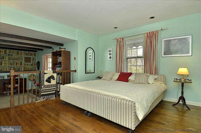 13100 Esworthy Road Potomac, MD 20854 - Photo 11 of 27 Bedroom (Master)