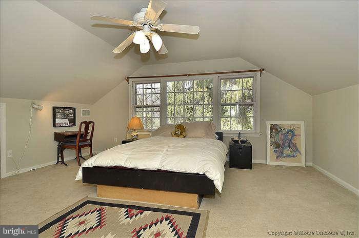 13100 Esworthy Road Potomac, MD 20854 - Photo 21 of 27 Bedroom