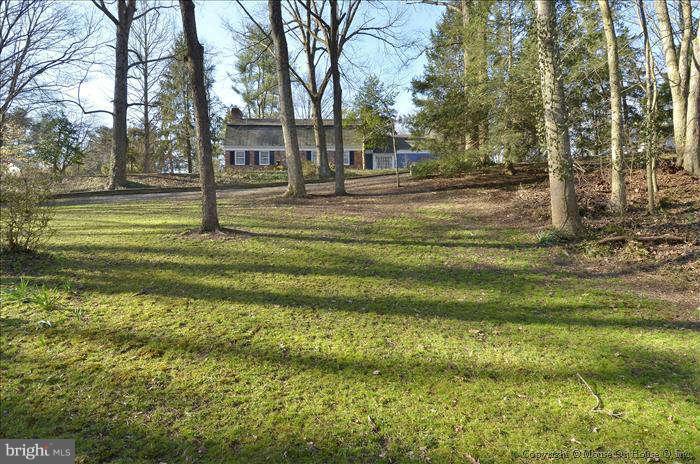 13100 Esworthy Road Potomac, MD 20854 - Photo 4 of 27 Exterior (Front)