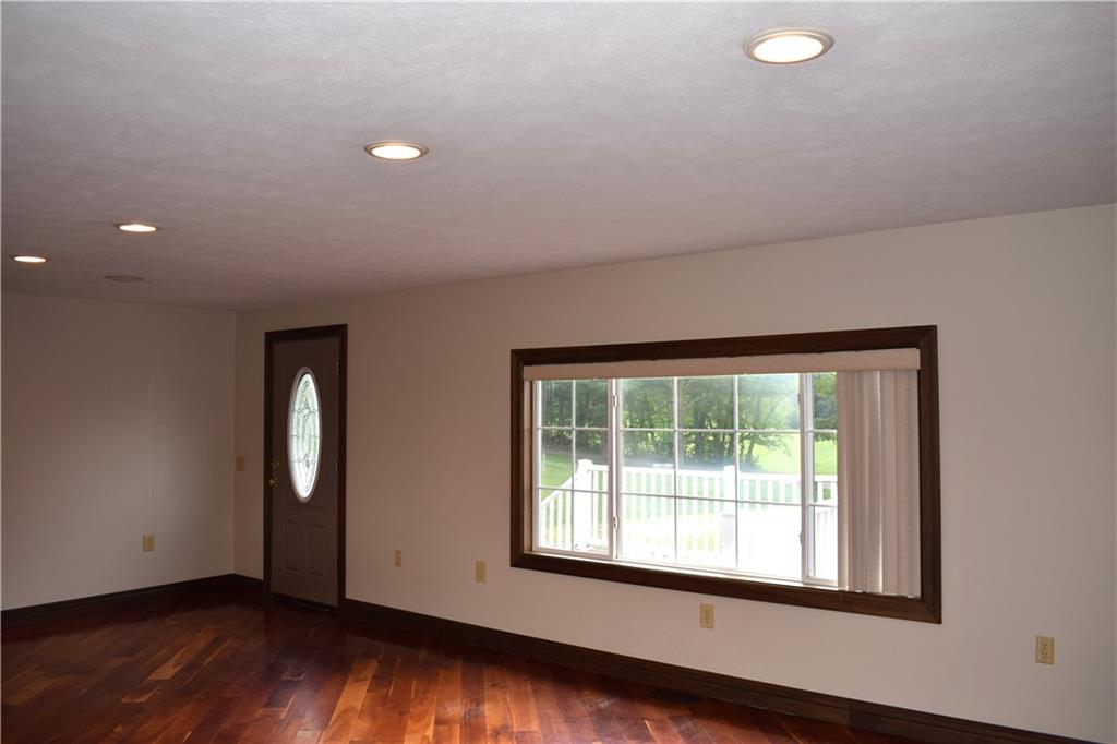 71 Woodland Road Mercer, PA 16137 - Photo 2 of 33 Gallery Image 2