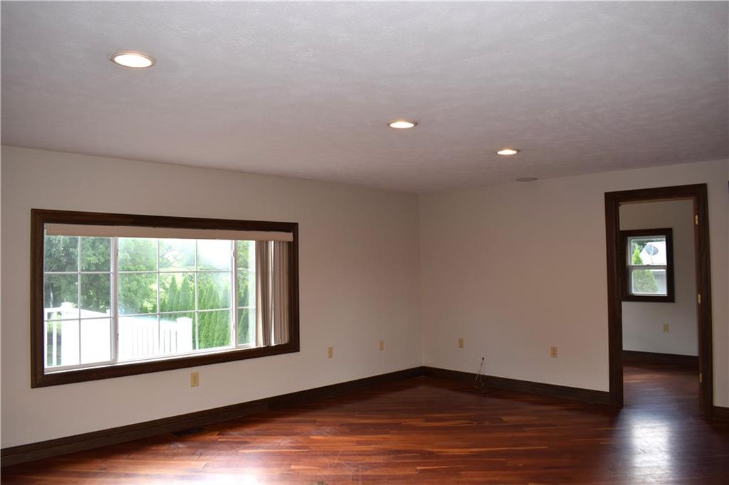 71 Woodland Road Mercer, PA 16137 - Photo 3 of 33 Gallery Image 3