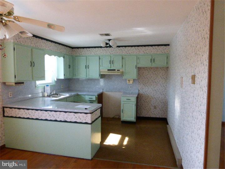 2 Opperman Drive Spring City, PA 19475 - Photo 6 of 15 Gallery Image 6