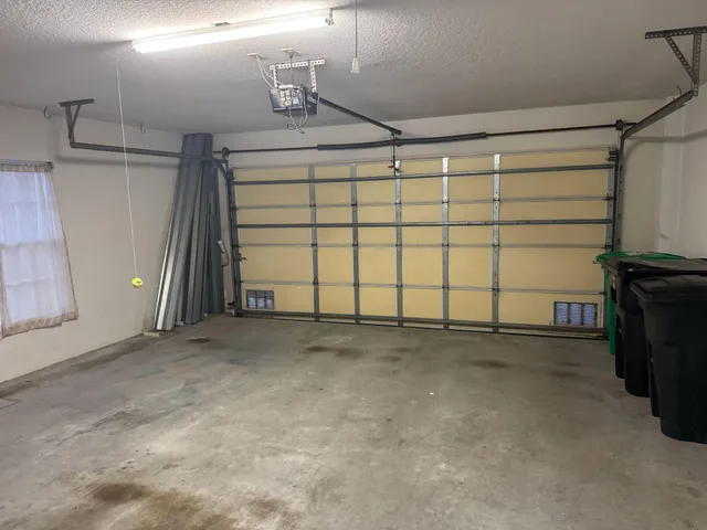 $2,850 | 10960 Southwest Fall Creek Drive, Port St. Lucie, FL 34987