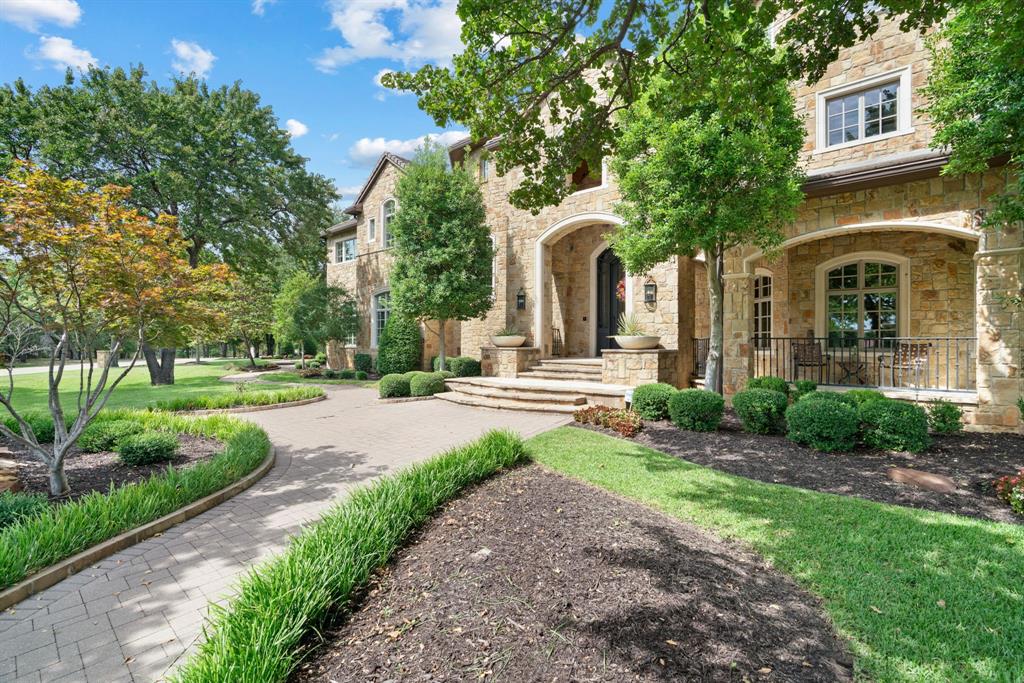 1908 Point De Vue Flower Mound, TX 75022 - Photo 3 of 40