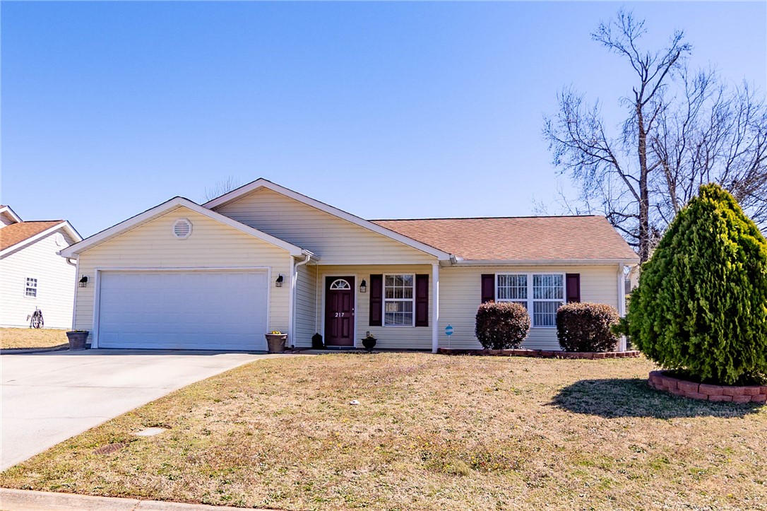 217 Rio Way Anderson, SC 29625 - Photo 1 of 23 217 Rio Way