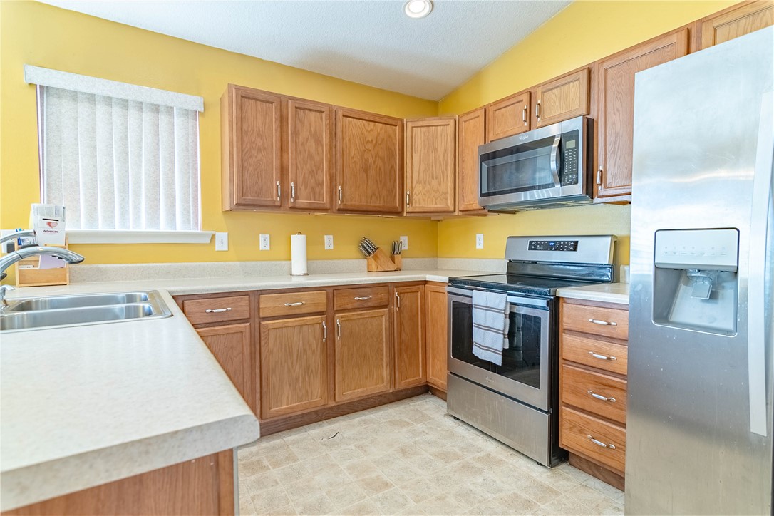 217 Rio Way Anderson, SC 29625 - Photo 11 of 23 Kitchen