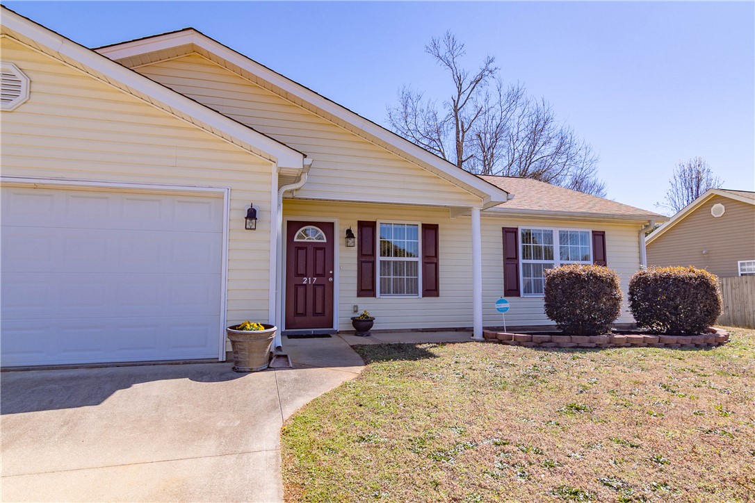 217 Rio Way Anderson, SC 29625 - Photo 4 of 23 Gallery Image 4