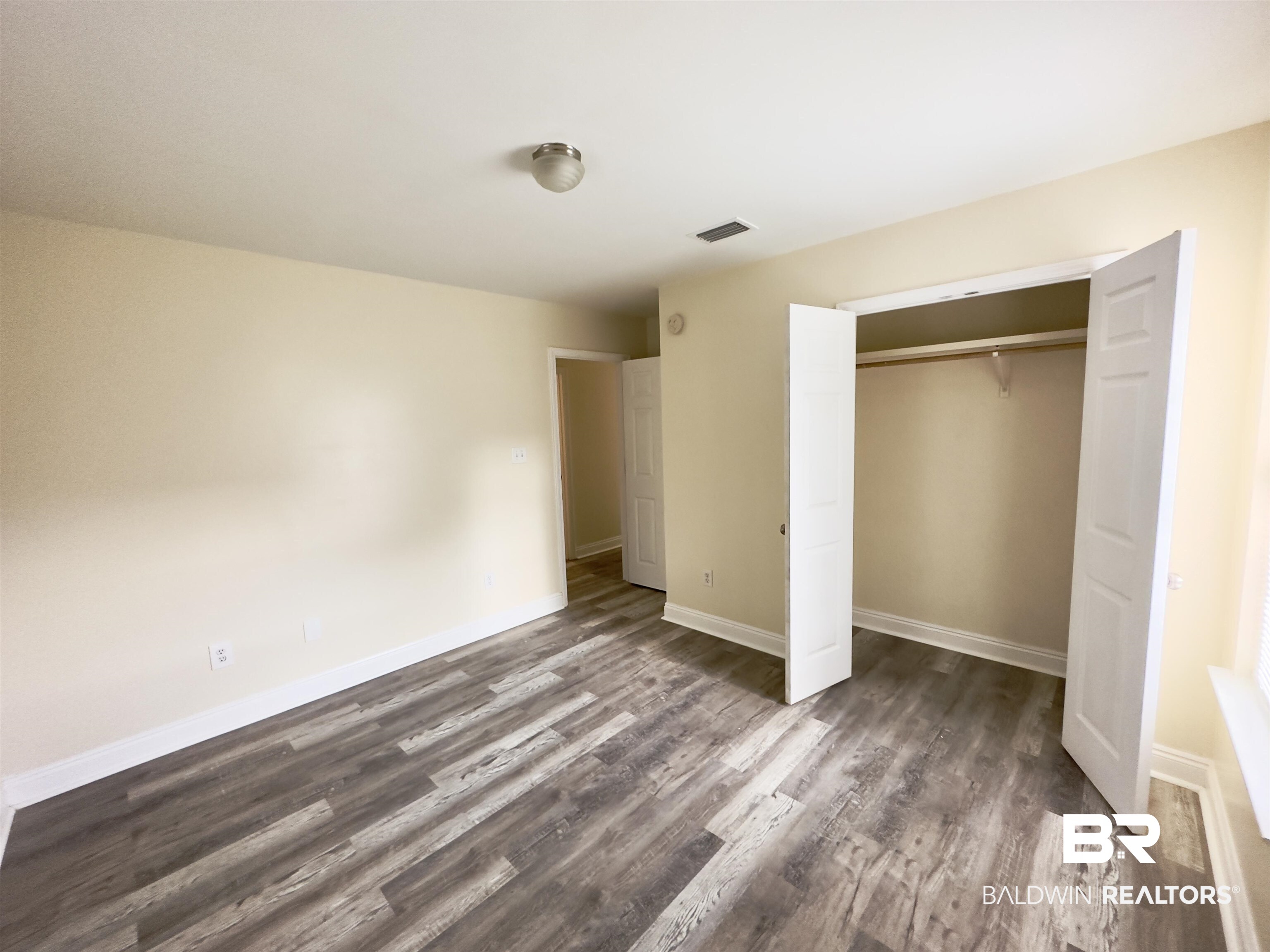 2006 Ridgewood Drive Lillian, AL 36549 - Photo 17 of 28 Gallery Image 17