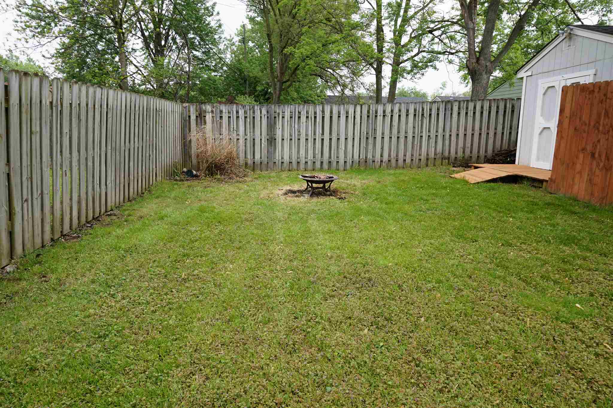322 South Kenmore Road Indianapolis, IN 46219 - Photo 23 of 29 Gallery Image 23