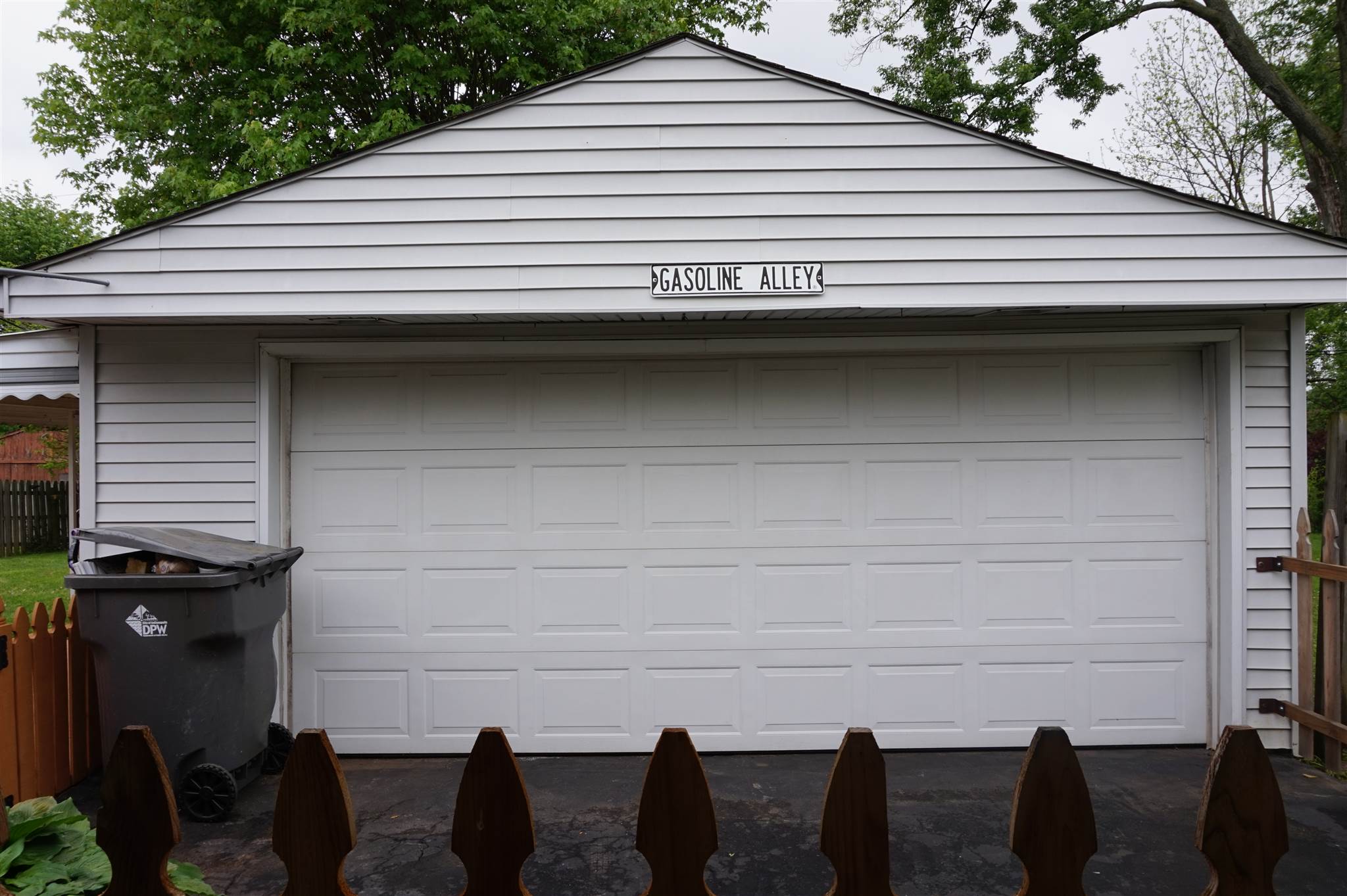 322 South Kenmore Road Indianapolis, IN 46219 - Photo 26 of 29 Gallery Image 26