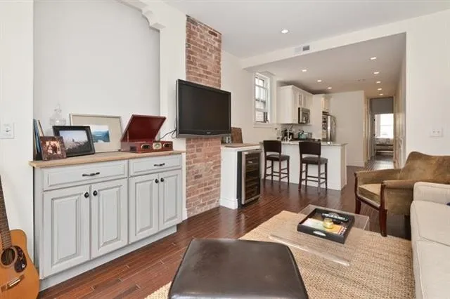 $3,200 | 215 Adams Street, Unit 2L, Hoboken, NJ 07030