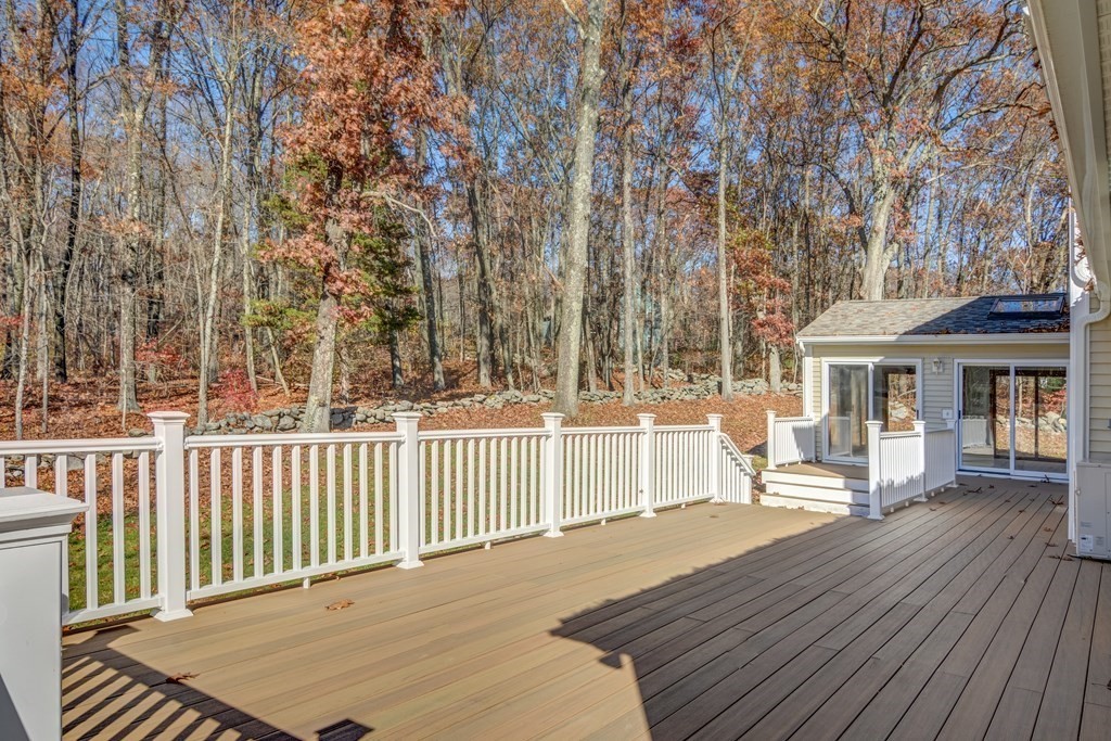 204 Farm Road Marlborough, MA 01752 - Photo 5 of 35 Gallery Image 5