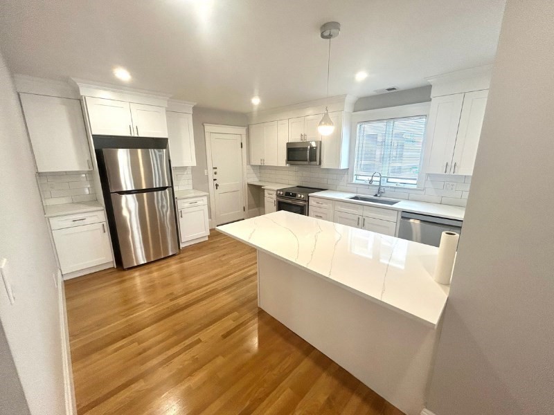 73 Governor Winthrop Road, Unit 2 Somerville, MA 02145 - Photo 3 of 29 Gallery Image 3