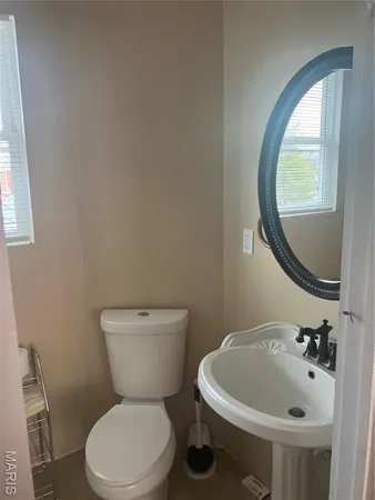 $2,000 | 721 South Church Street, Belleville, IL 62220