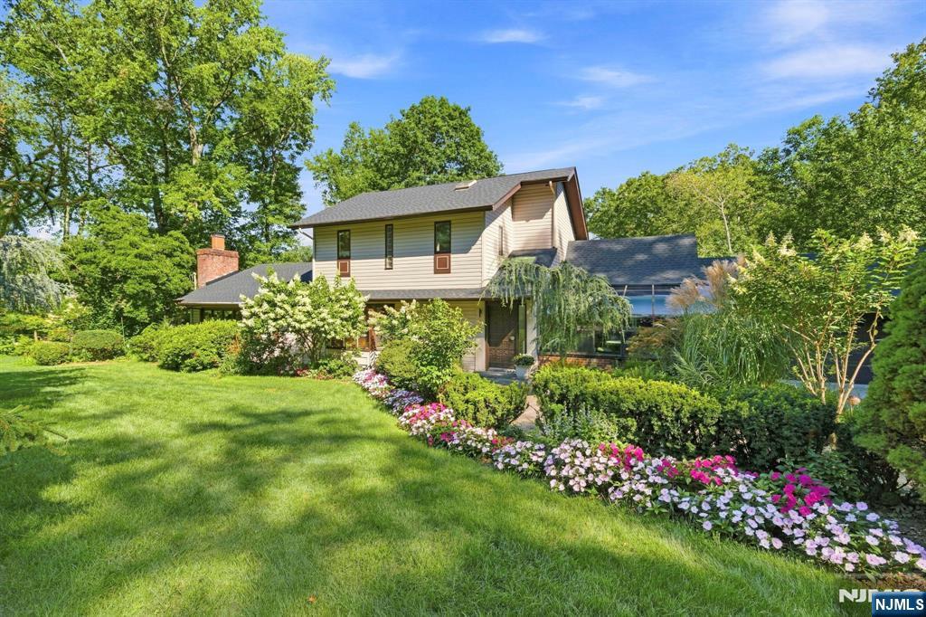 343 Sunset Road Pompton Plains, NJ 07444 - Photo 2 of 45 Gallery Image 2
