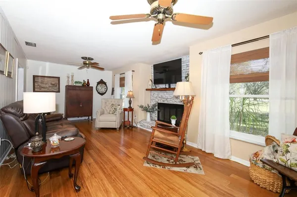 $615,000 | 1607 Pinar Drive, Orlando, FL 32825