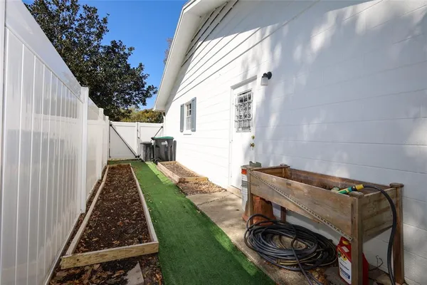 $615,000 | 1607 Pinar Drive, Orlando, FL 32825