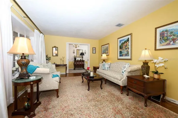 $615,000 | 1607 Pinar Drive, Orlando, FL 32825