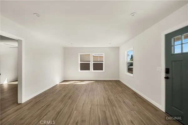 $679,900 | 1106 South Washington Avenue, Compton, CA 90221