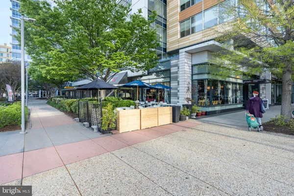 a building with view of the street