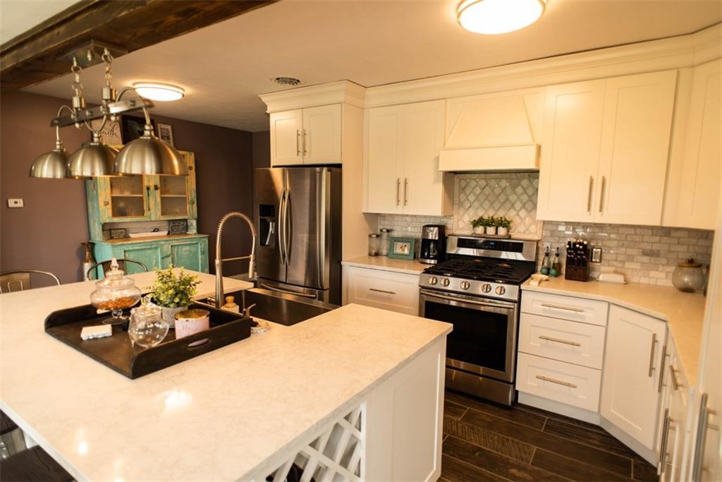 929 East Pike Road Indiana, PA 15701 - Photo 8 of 25 Kitchen