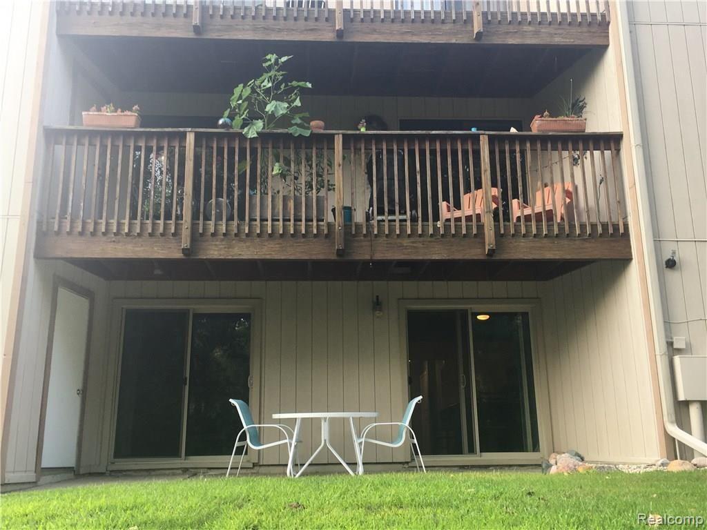 1687 Riverside Drive, Unit U14 Rochester Hills, MI 48309 - Photo 38 of 50