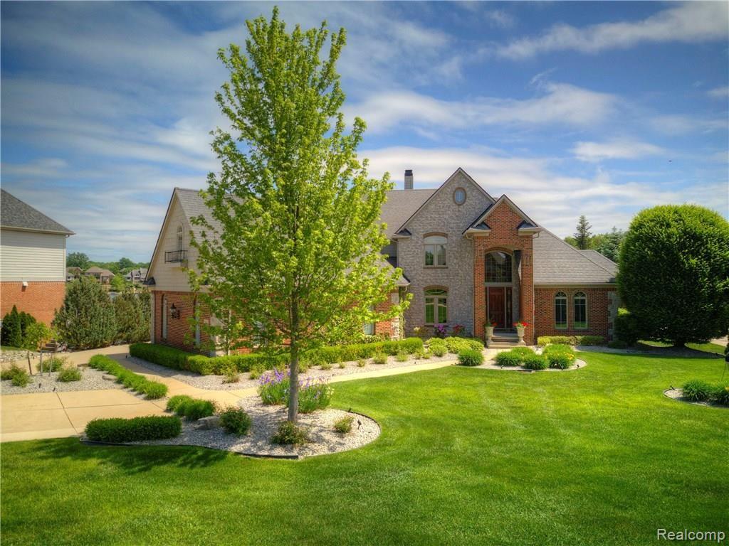 10592 Lighthouse Point South Lyon, MI 48178 - Photo 49 of 63 DJI_0874.jpg