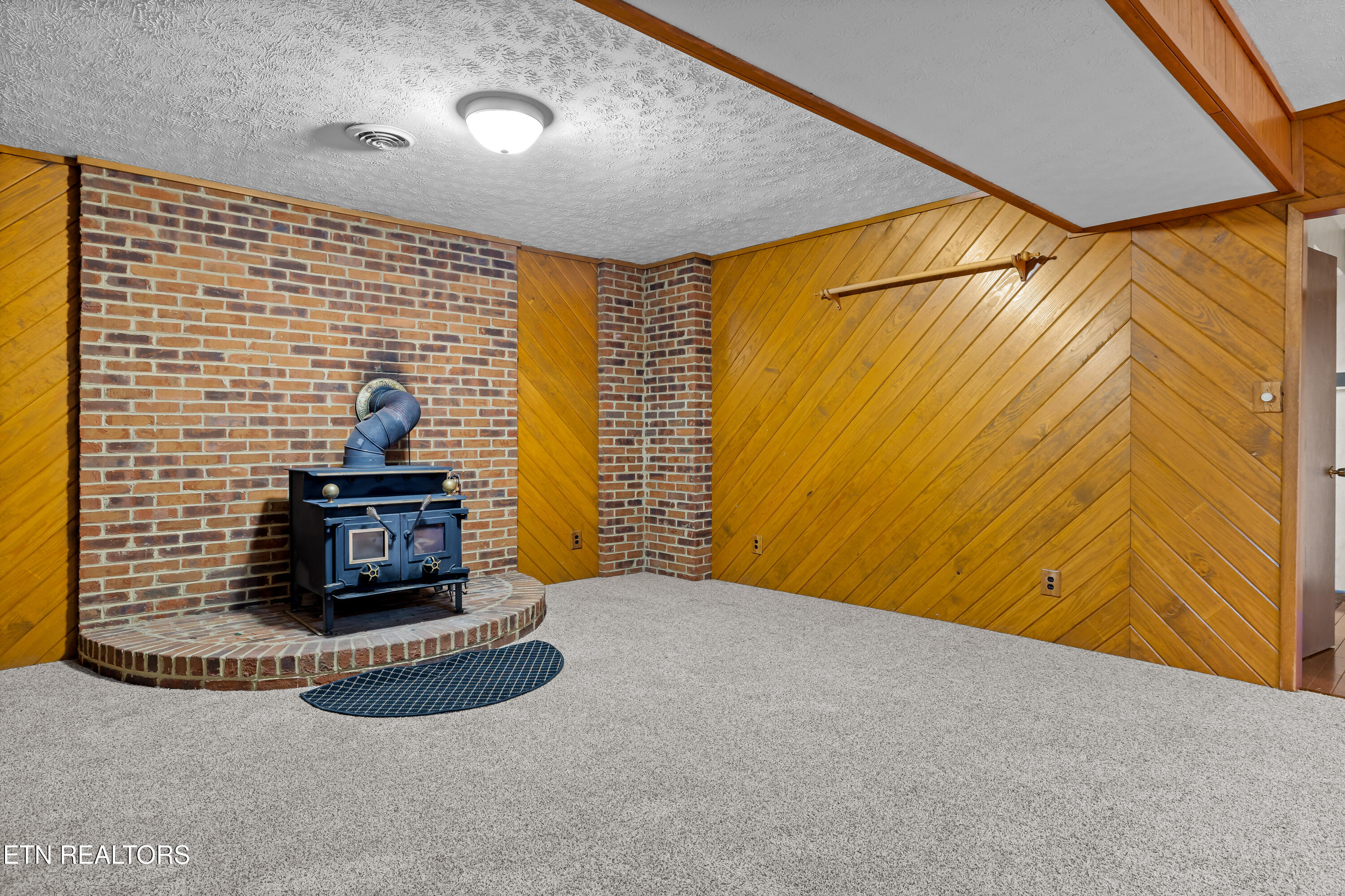 1705 Bales Road Knoxville, TN 37914 - Photo 20 of 32 1705BalesRd-27