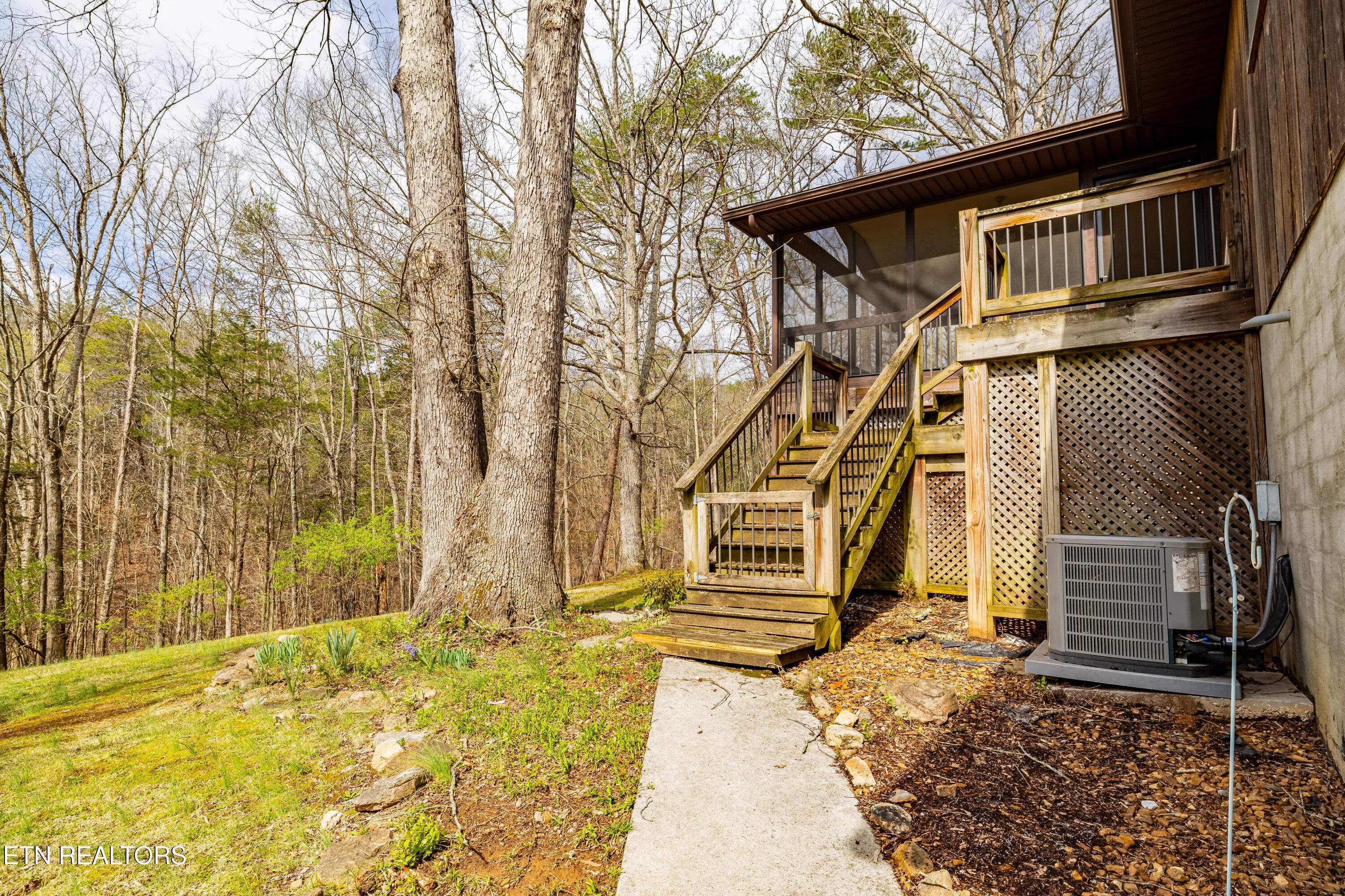 1705 Bales Road Knoxville, TN 37914 - Photo 27 of 32 1705BalesRd-36