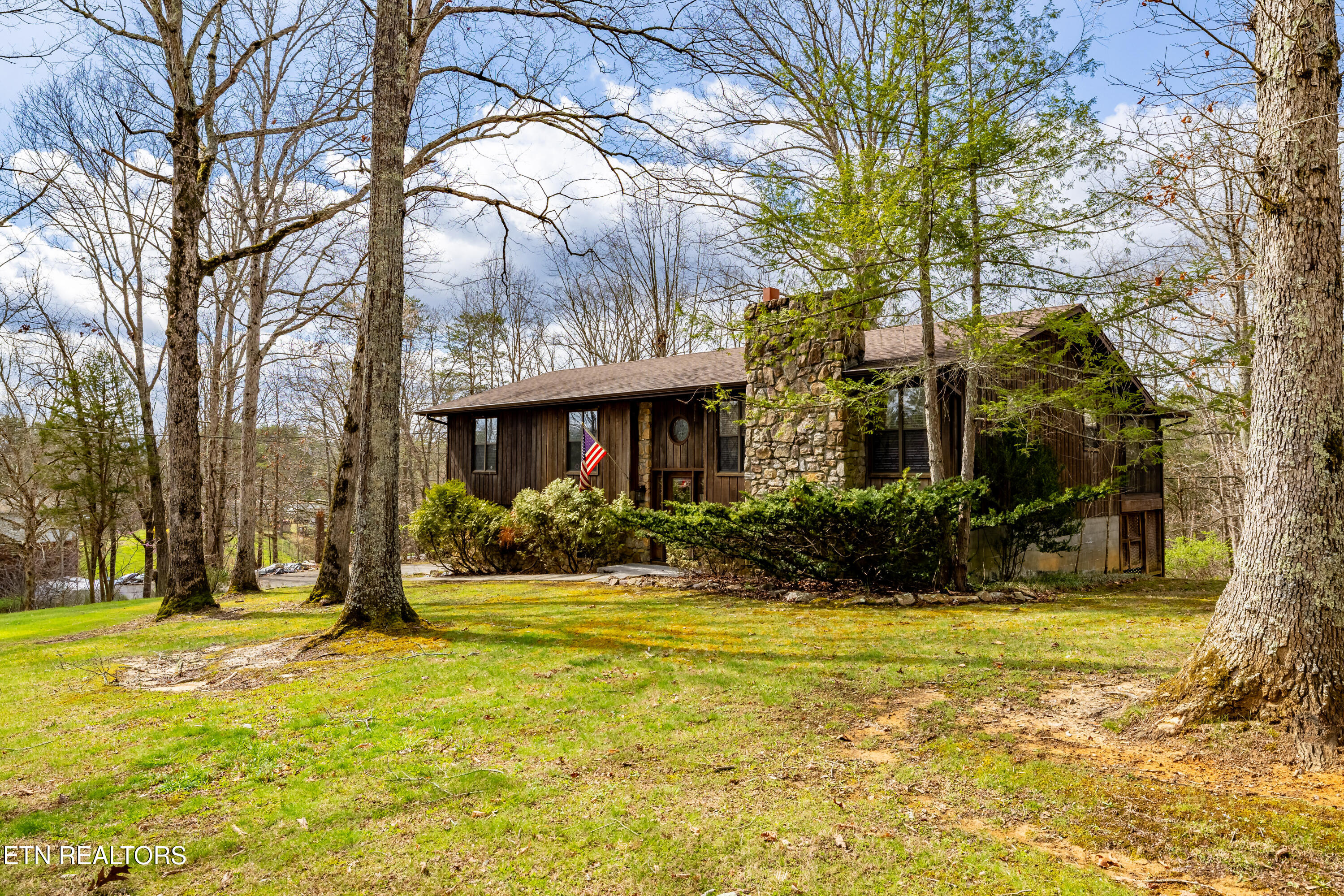 1705 Bales Road Knoxville, TN 37914 - Photo 5 of 32 1705BalesRd-42