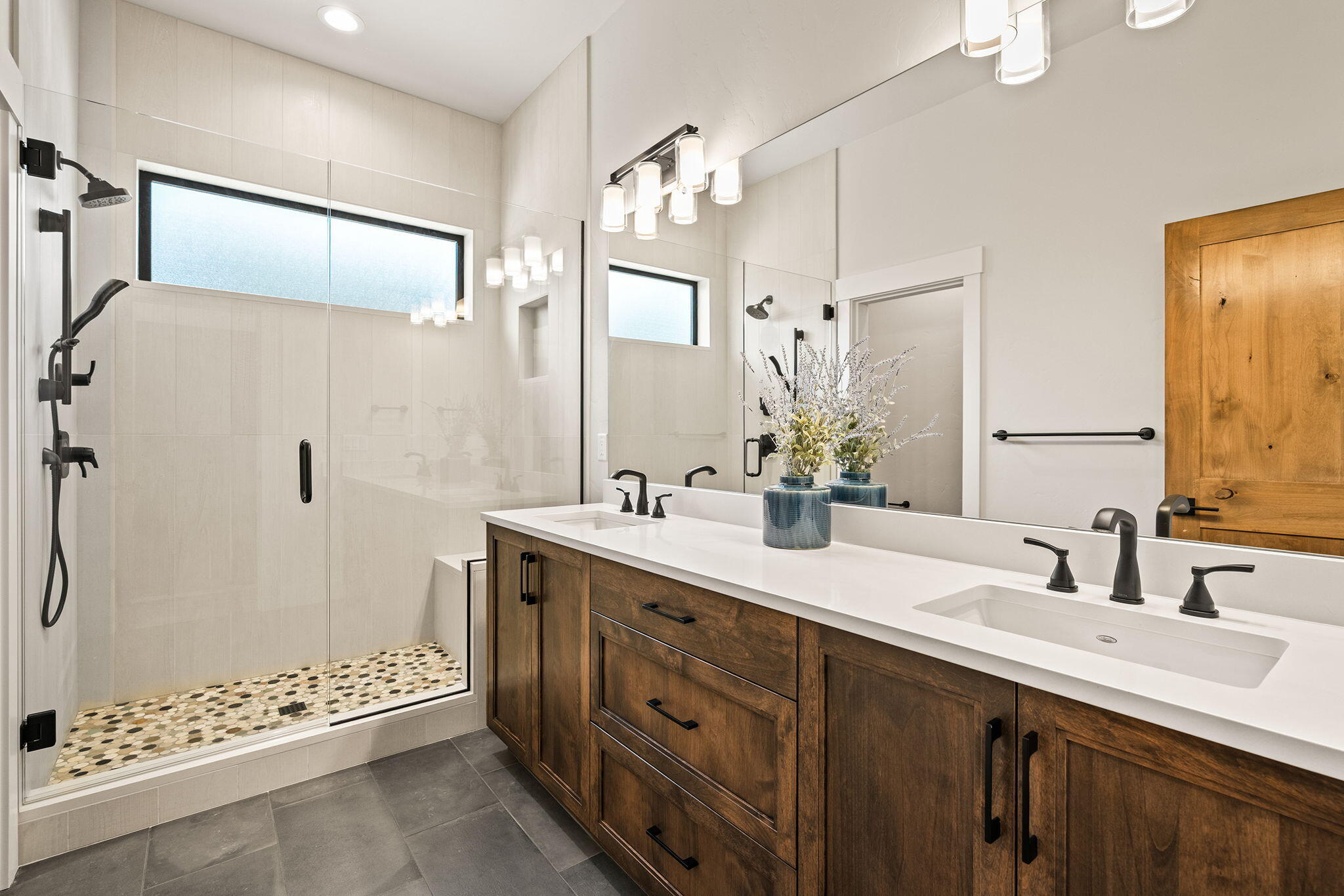 18245 Forestbrook Loop Bend, Unit 23 Bend, OR 97707 - Photo 14 of 63