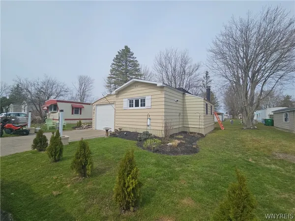 $54,900 | 55 Aspen Street, Newstead, NY 14001
