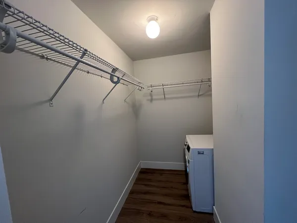 $2,864 | 2 East Oak Street, Unit 2002, Chicago, IL 60611