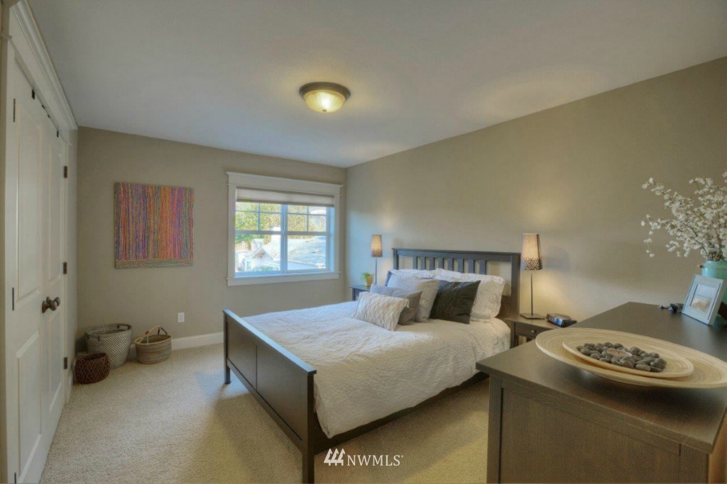 7921 45th Avenue Southwest Seattle, WA 98136 - Photo 14 of 23 Gallery Image 14