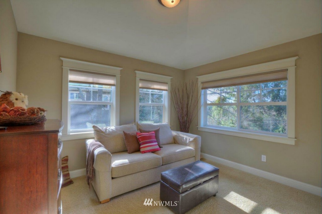 7921 45th Avenue Southwest Seattle, WA 98136 - Photo 16 of 23 Gallery Image 16