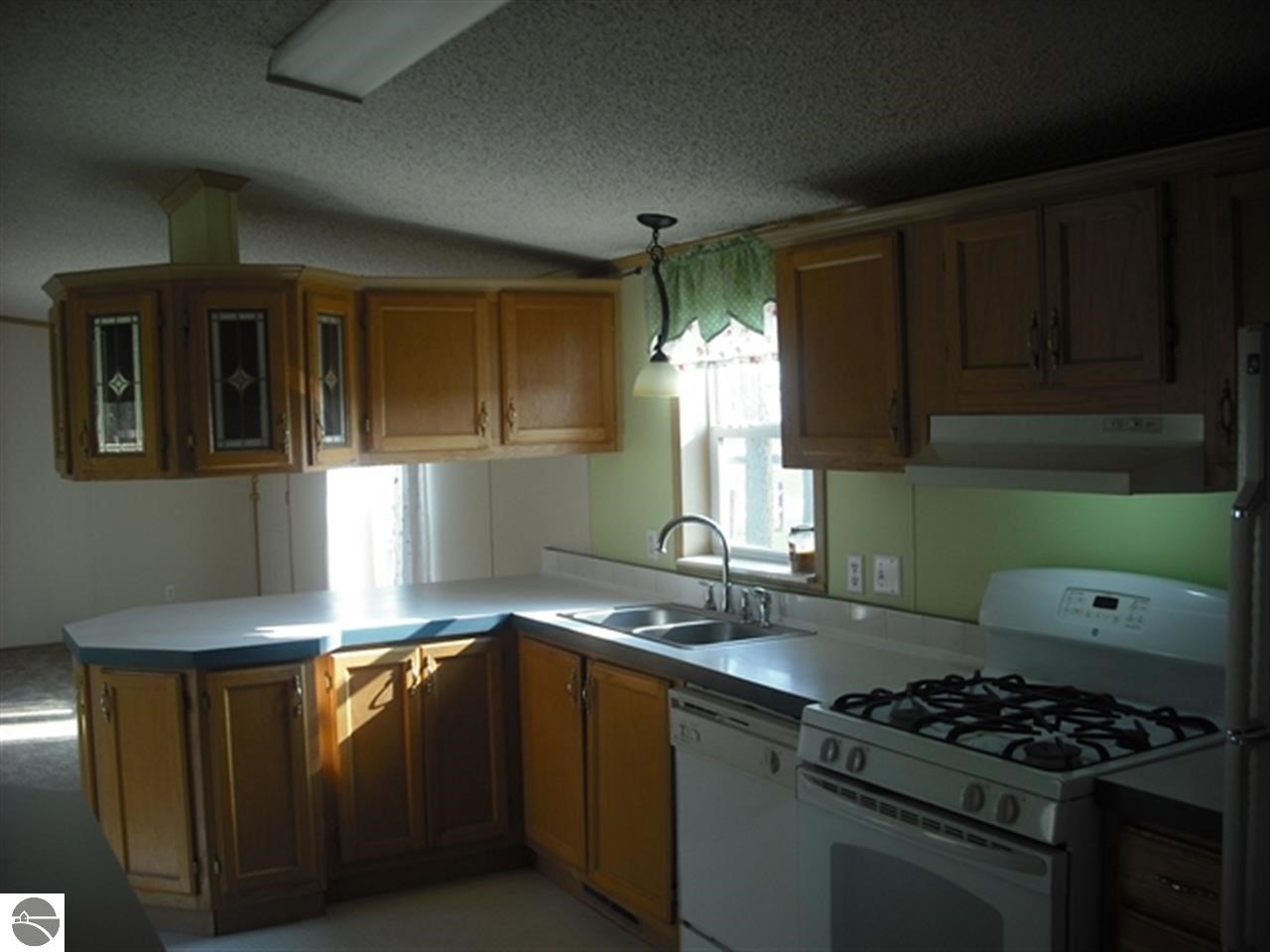 2332 South Alger Road Ithaca, MI 48847 - Photo 5 of 16 1782627-4.JPG