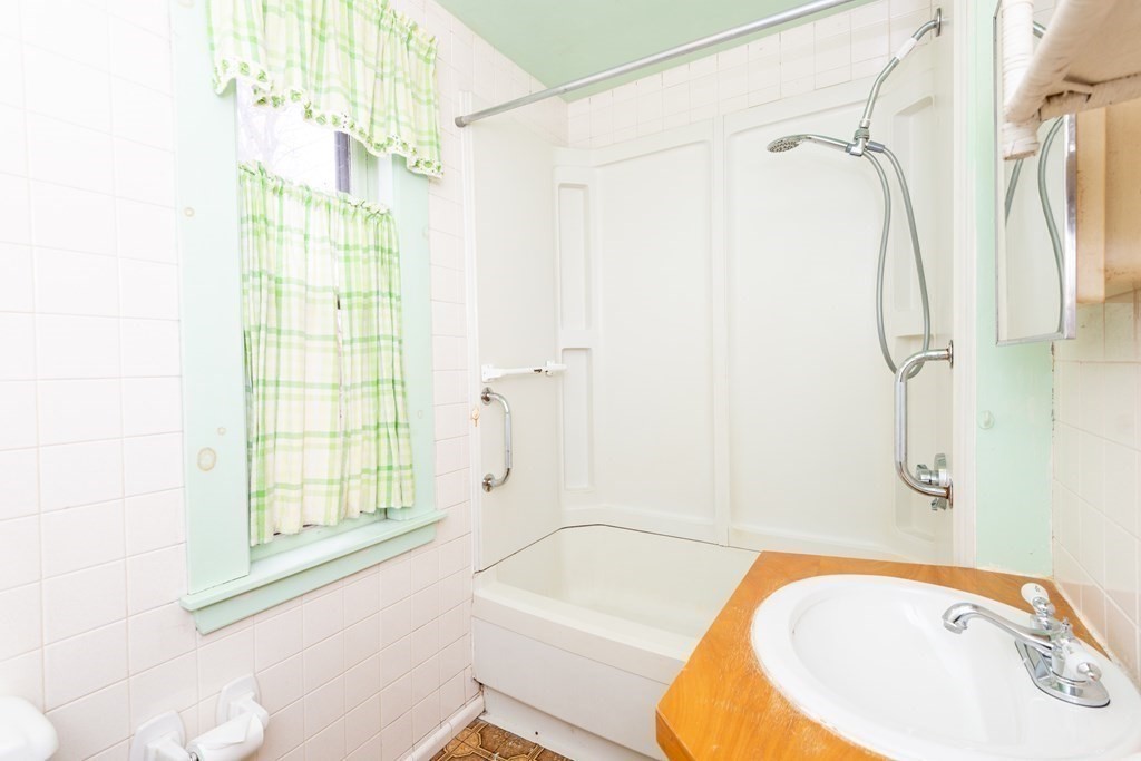 89 Mishawum Road Woburn, MA 01801 - Photo 7 of 17 Gallery Image 7