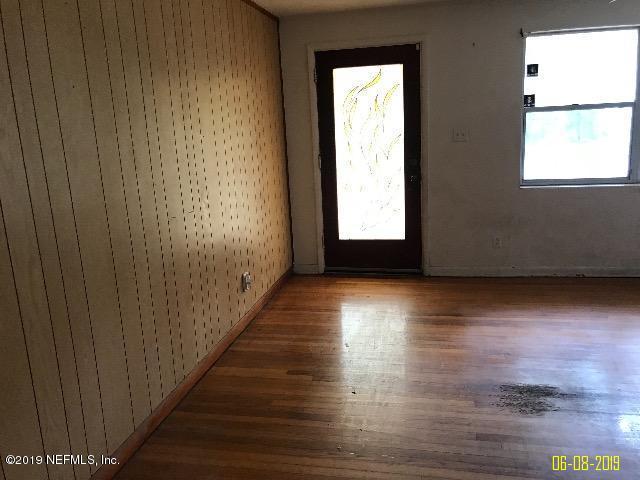 8238 Newton Road Jacksonville, FL 32216 - Photo 2 of 18 0D086016-7C83-468A-8447-75405528CA88