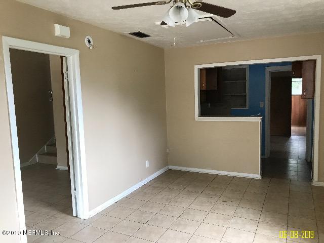 8238 Newton Road Jacksonville, FL 32216 - Photo 9 of 18 75D73DBF-5D93-458C-9D59-4ABAC59C5D20