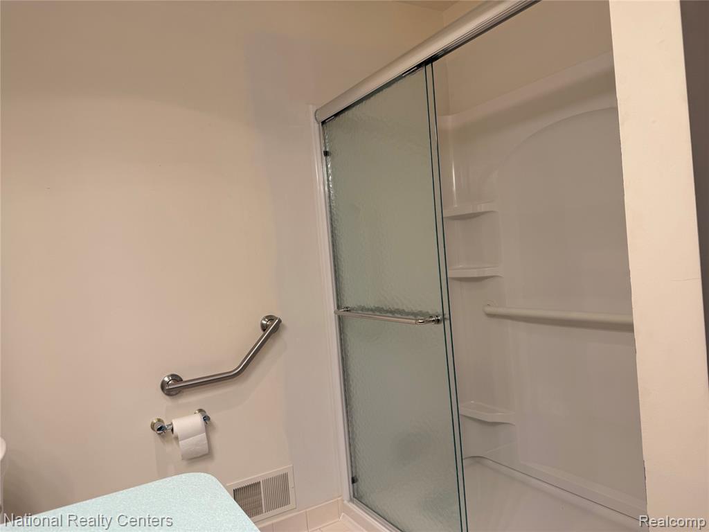 3052 Rivers Edge Drive Wayne, MI 48184 - Photo 42 of 45 Gallery Image 42