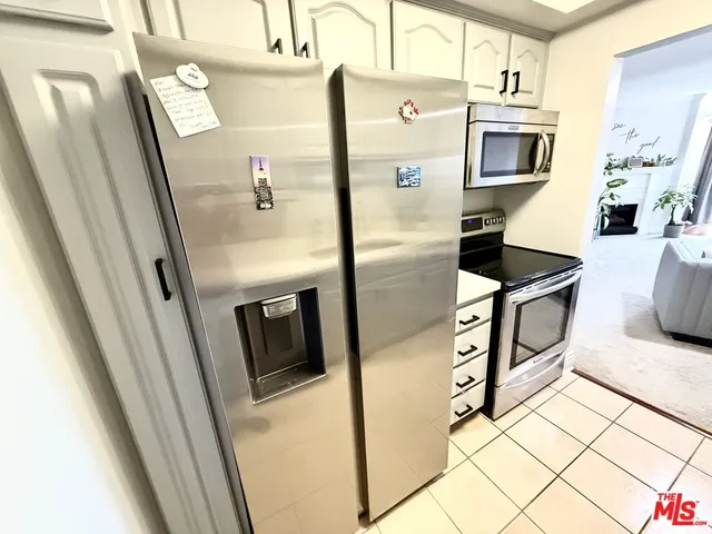 $2,395 | 12830 Burbank Boulevard, Unit 316, Valley Village, CA 91607