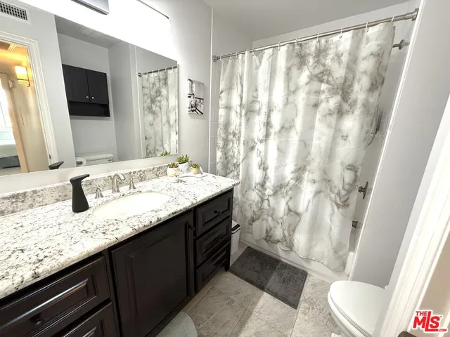 $2,395 | 12830 Burbank Boulevard, Unit 316, Valley Village, CA 91607