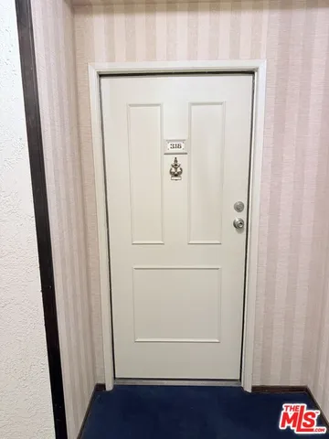 $2,395 | 12830 Burbank Boulevard, Unit 316, Valley Village, CA 91607