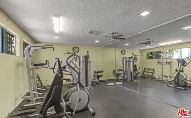 $2,395 | 12830 Burbank Boulevard, Unit 316, Valley Village, CA 91607