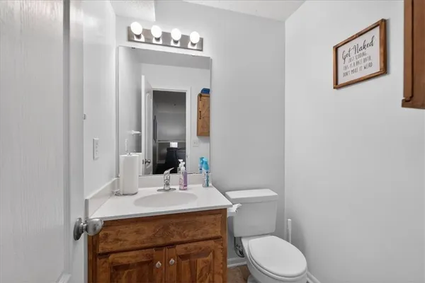 $379,000 | 7805 Northeast 109th Circle, Kansas City, MO 64157