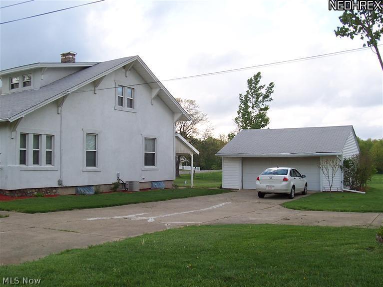 10451 Navarre Road Southwest Navarre, OH 44662 - Photo 3 of 10 Gallery Image 3
