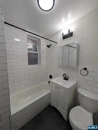 $2,495 | 69 Howe Avenue, Unit 9, Passaic, NJ 07055