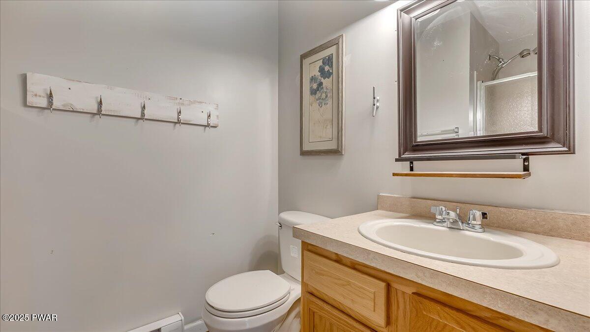 103 Ridge Circle Greentown, PA 18426 - Photo 21 of 56 Bathroom