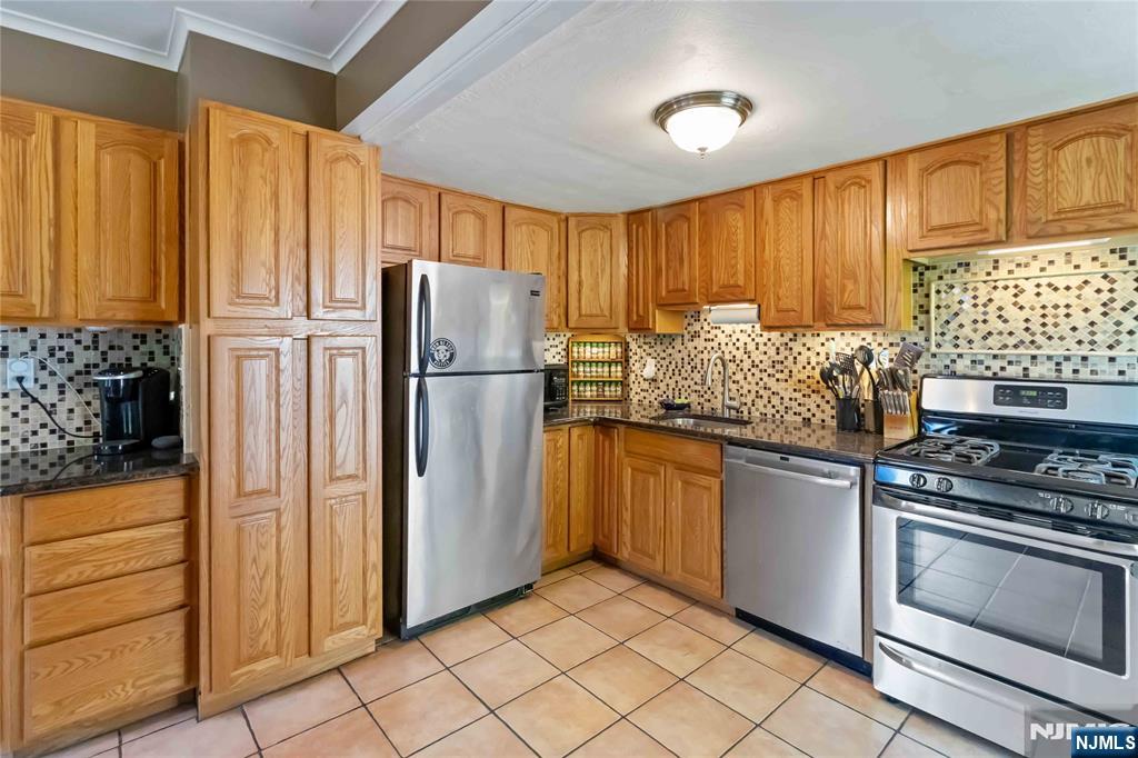 96 Kiel Avenue Butler, NJ 07405 - Photo 17 of 37